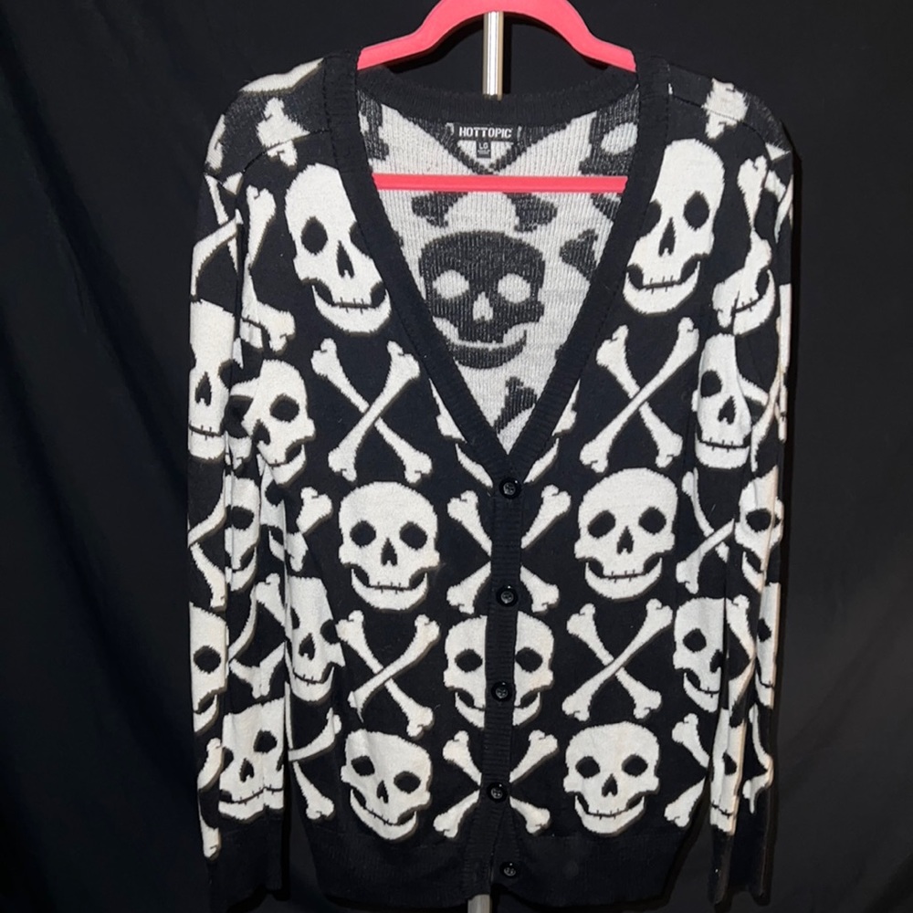 Skulls & Crossbones Hot Topic Womens Cardigan